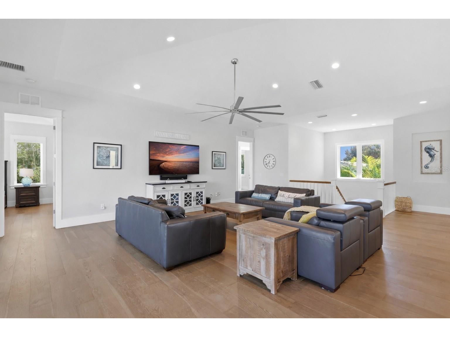 50 N Shore Drive Anna Maria FL 34216 A4677955 image10
