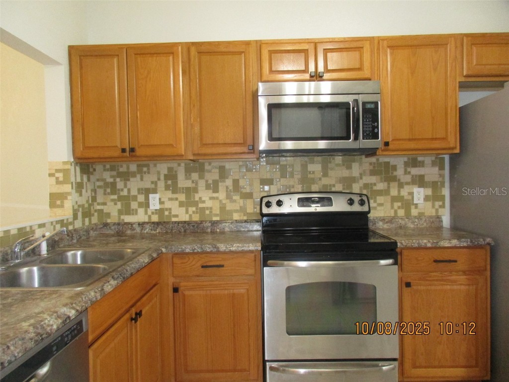 50 Silver Falls Circle Kissimmee FL 34743 S5136224 image4