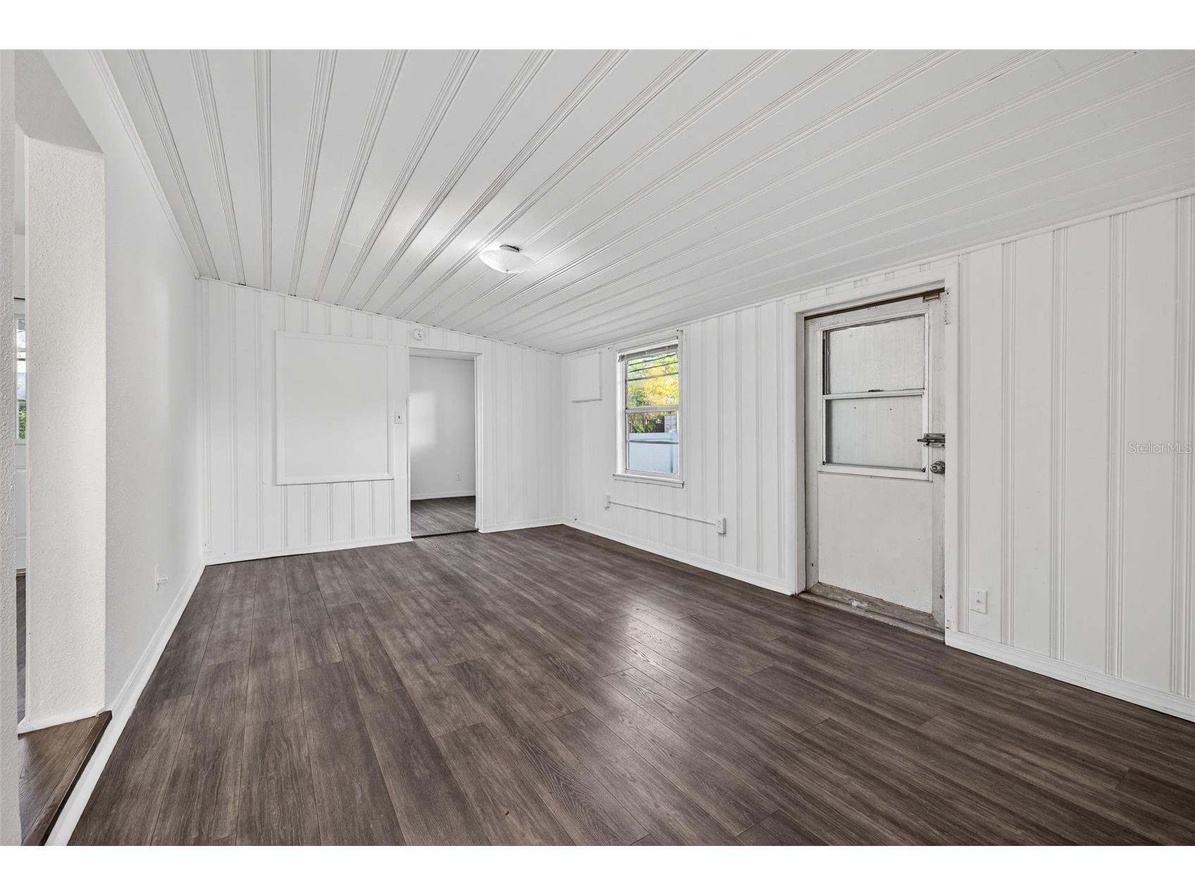 500 35th Avenue N Saint Petersburg FL 33704 TB8509385 image25