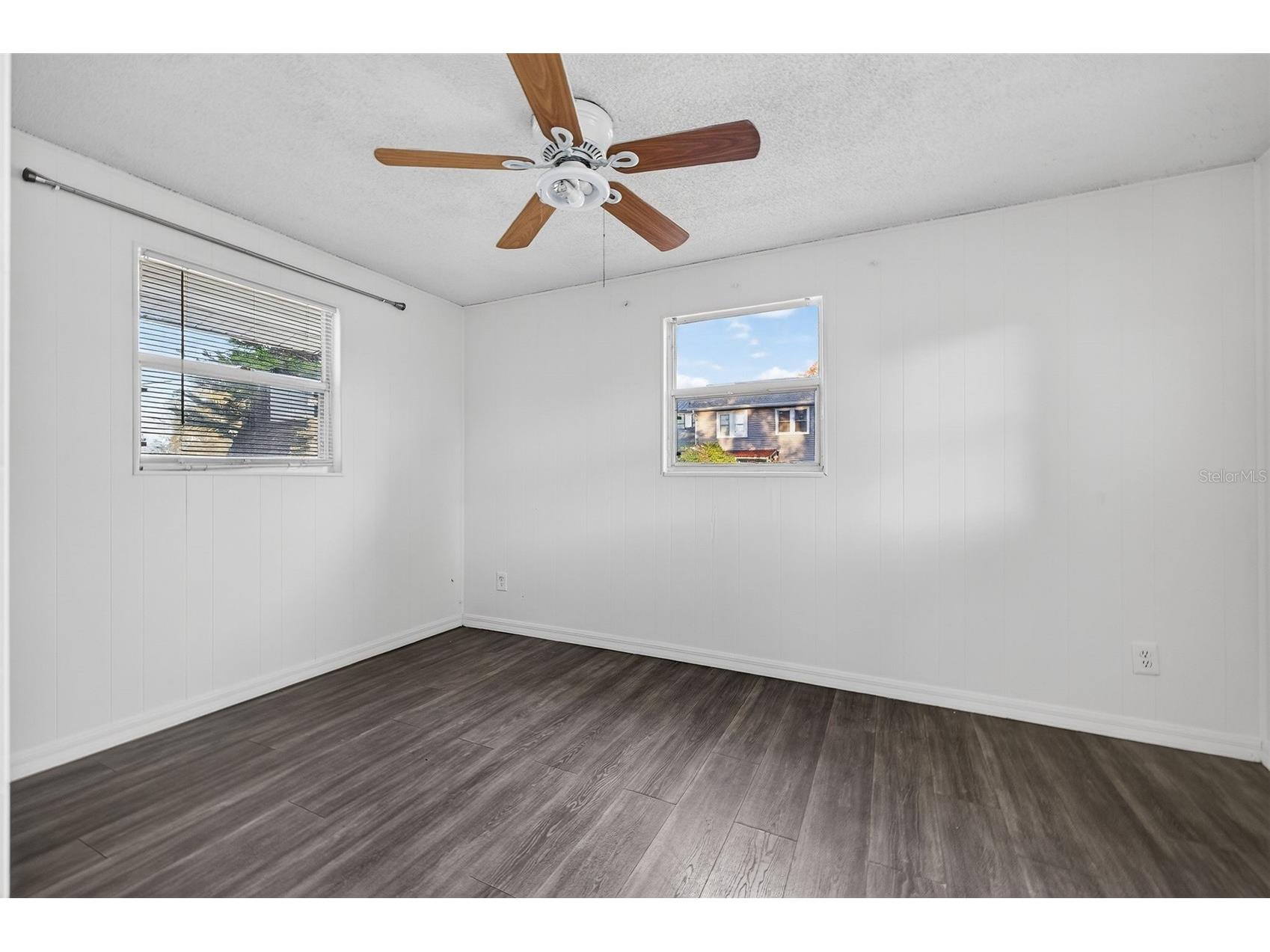 500 35th Avenue N Saint Petersburg FL 33704 TB8509385 image26