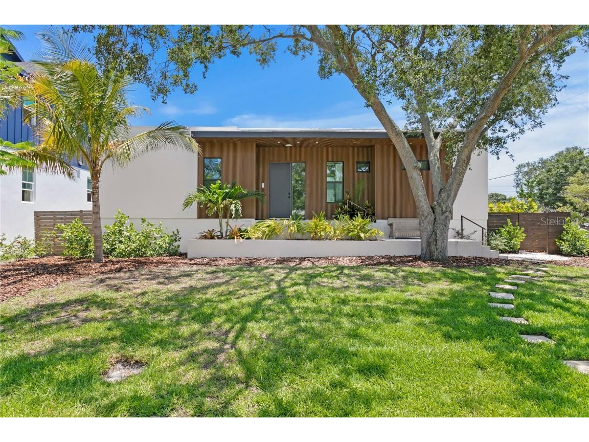 500 38th Avenue NE Saint Petersburg FL 33704 TB8386897 image1