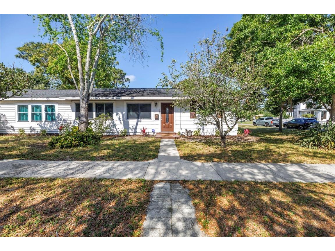 500 39th Avenue N Saint Petersburg FL 33703 TB8370312 image1