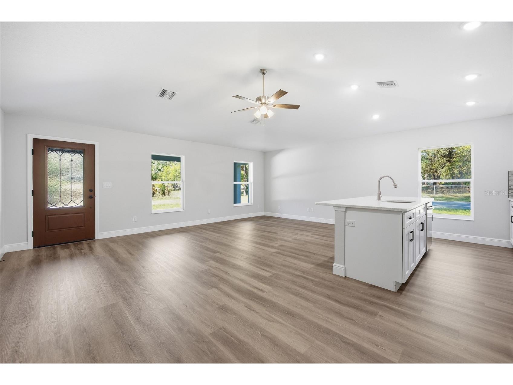 500 4th Avenue Wildwood FL 34785 G5102554 image4