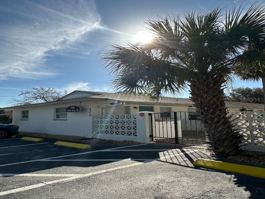 500 75th Avenue N #2 Saint Petersburg FL 33702 O6109714 image1