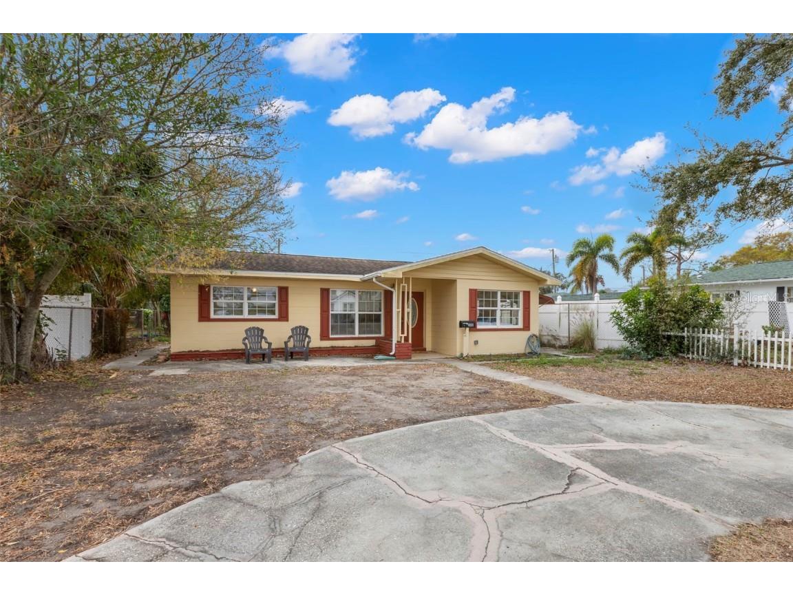 500 86th Avenue N Saint Petersburg FL 33702 TB8352644 image1