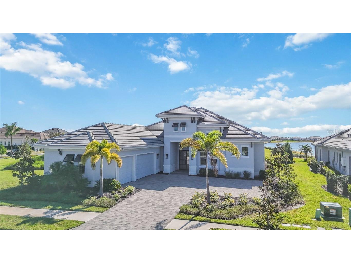 500 Blue Shell Loop Sarasota FL 34240 A4669351 image1