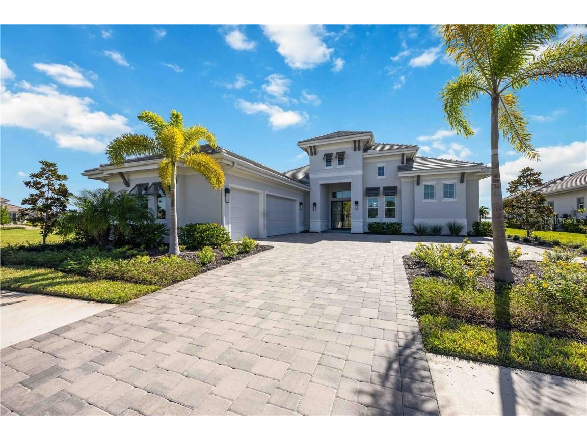 500 Blue Shell Loop Sarasota FL 34240 A4669351 image2