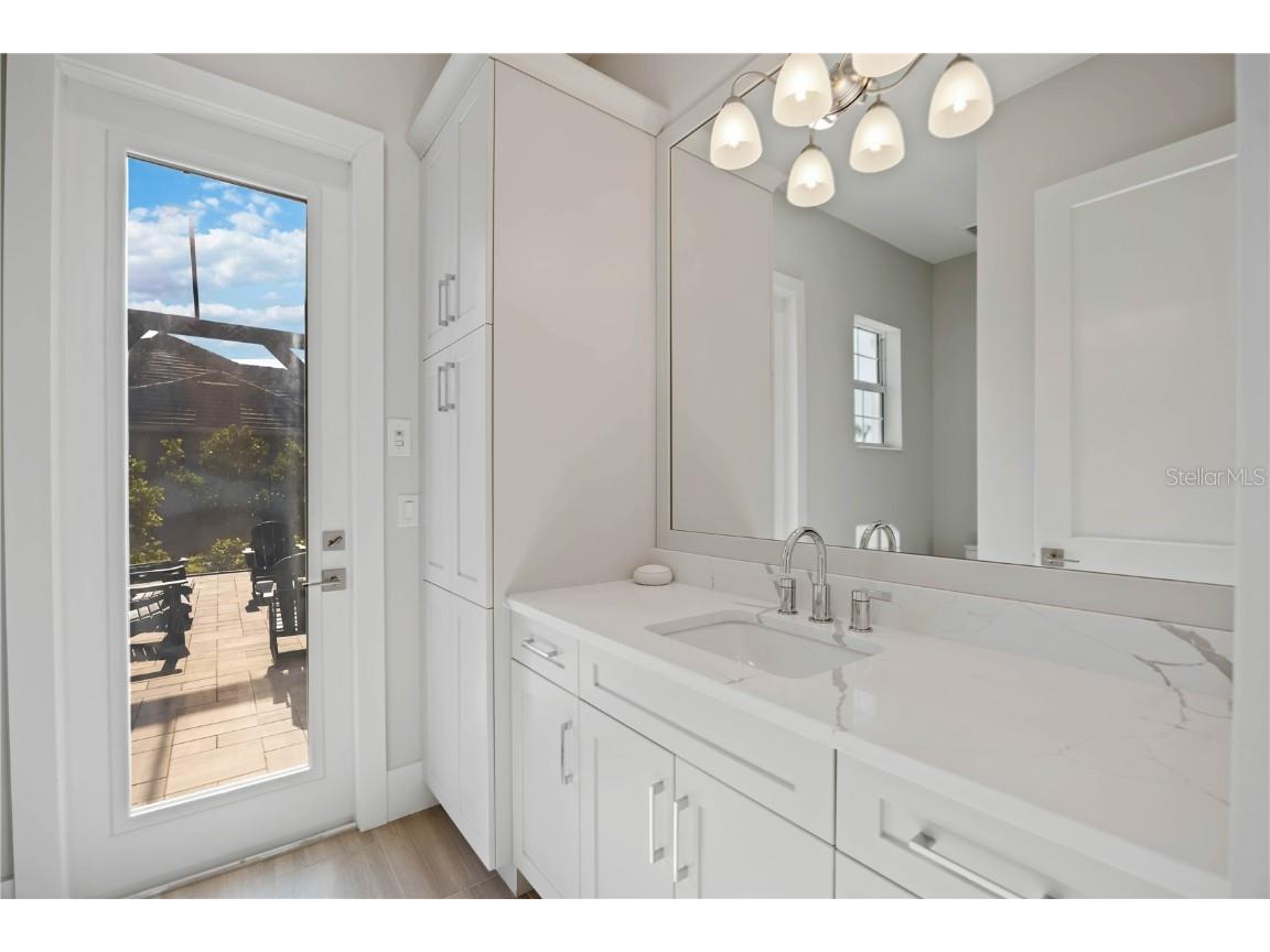 500 Blue Shell Loop Sarasota FL 34240 A4669351 image24