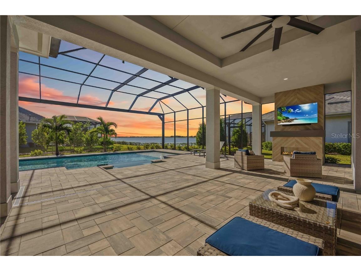 500 Blue Shell Loop Sarasota FL 34240 A4669351 image37