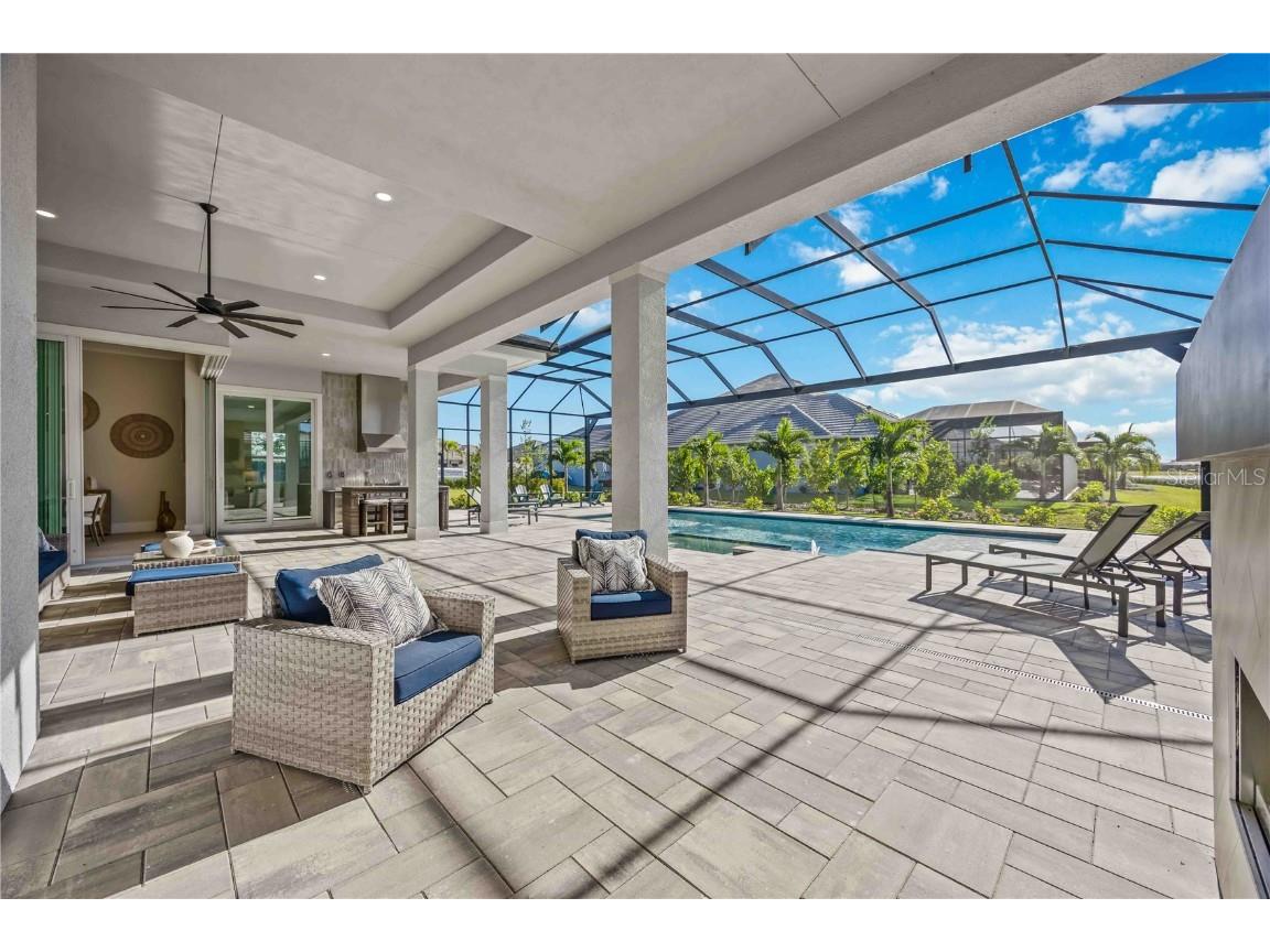 500 Blue Shell Loop Sarasota FL 34240 A4669351 image39