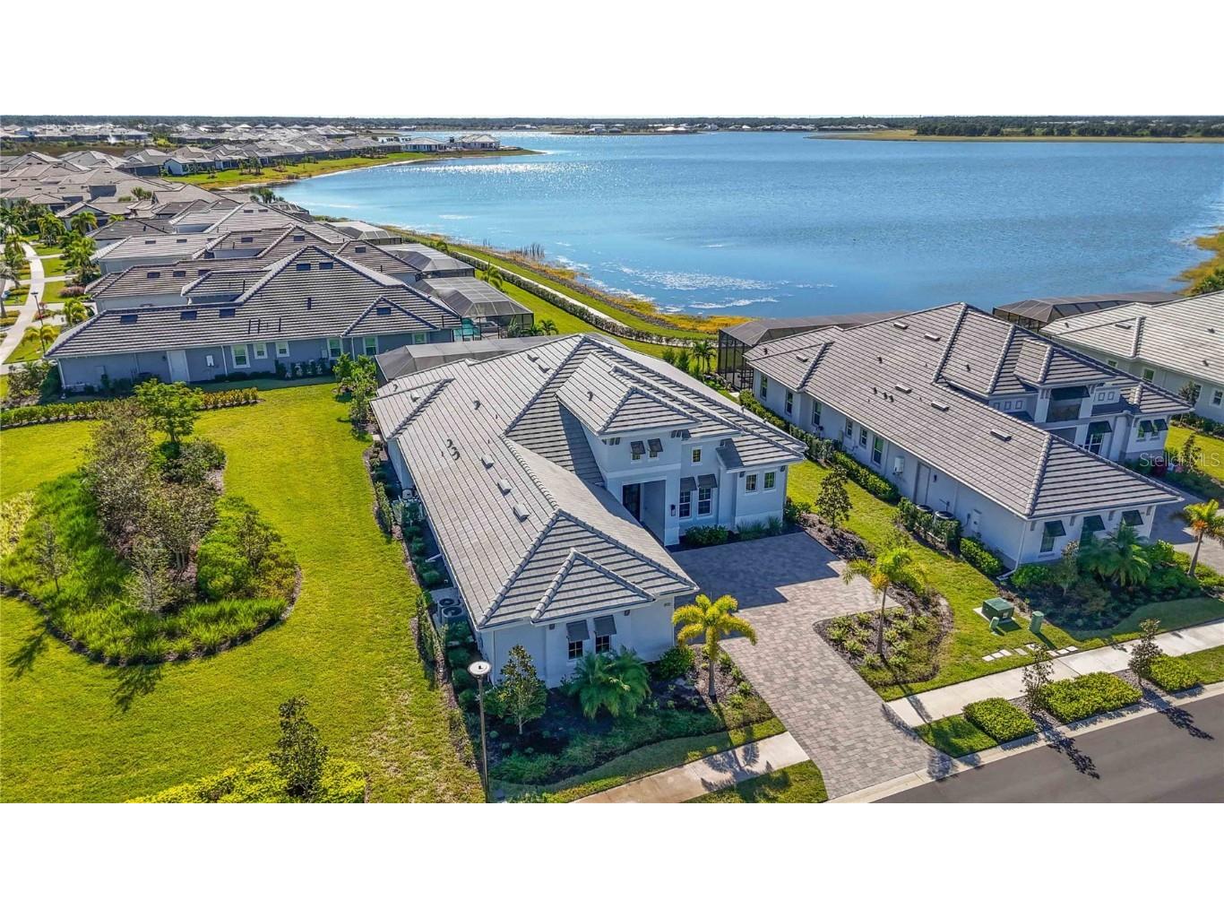 500 Blue Shell Loop Sarasota FL 34240 A4669351 image45