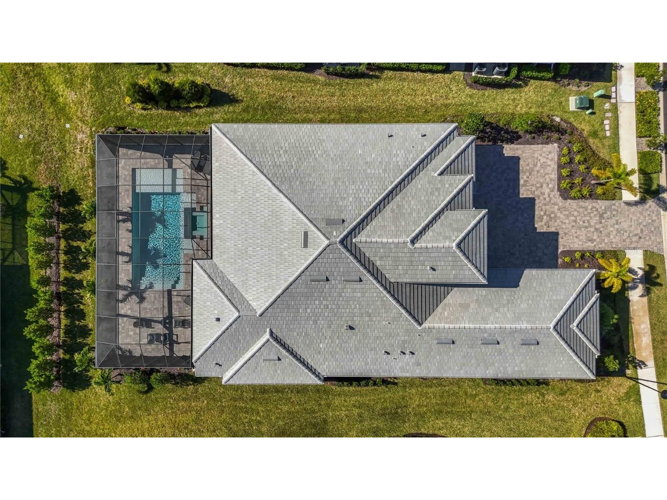 500 Blue Shell Loop Sarasota FL 34240 A4669351 image47