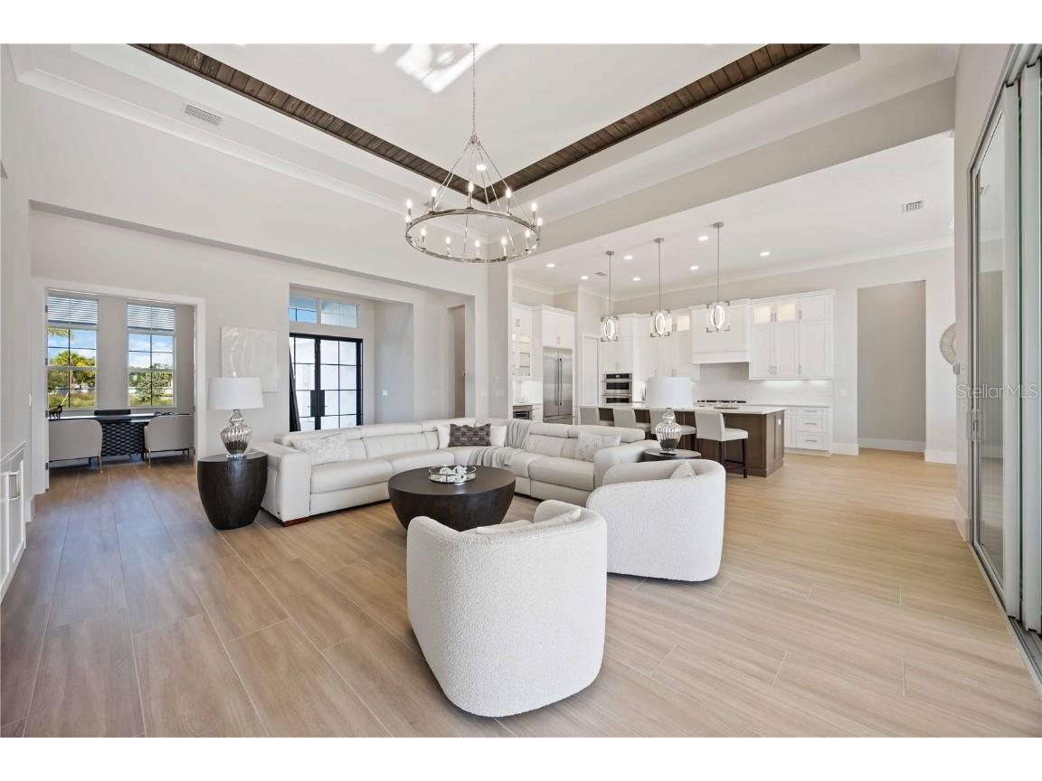 500 Blue Shell Loop Sarasota FL 34240 A4669351 image7