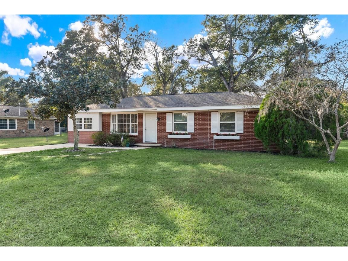 500 College Avenue Fruitland Park FL 34731 G5105039 image1