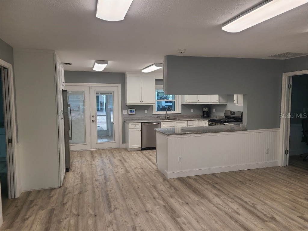 500 E Coker Road Fort Pierce FL 34945 TB8452727 image3