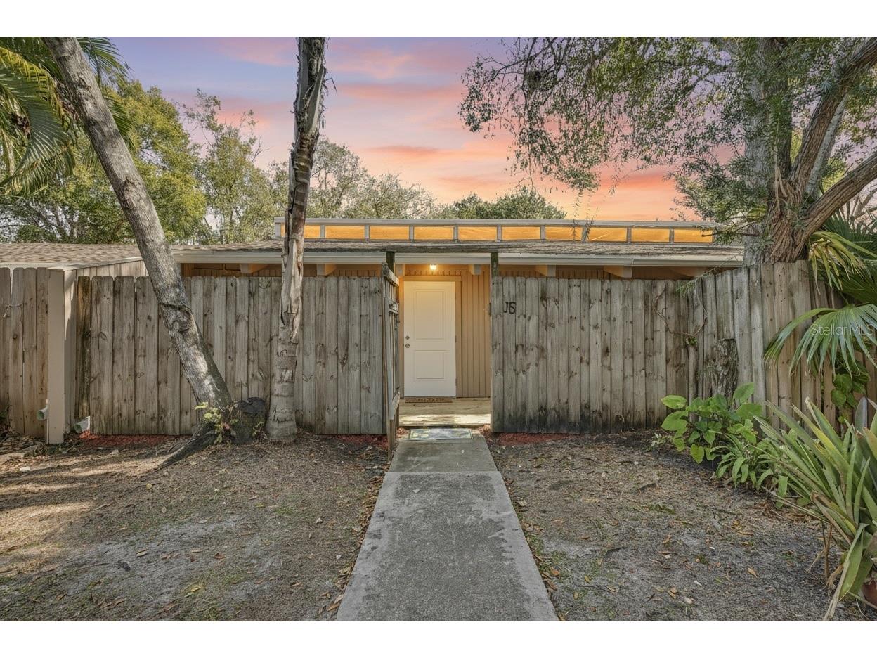 500 N Jefferson Avenue #5J Sarasota FL 34237 A4679555 image1