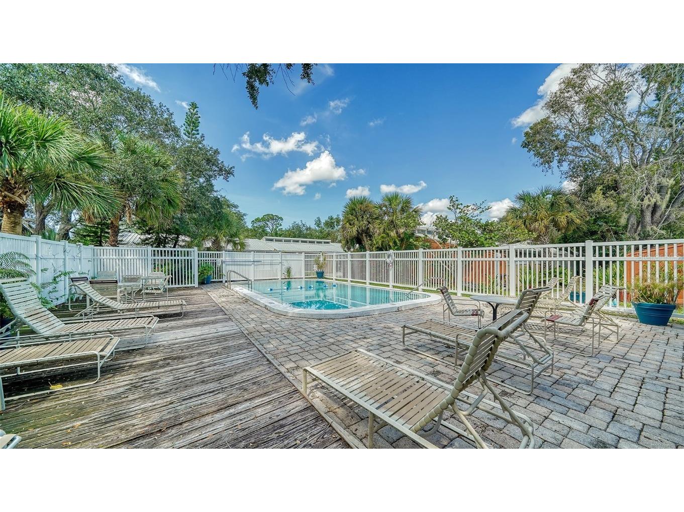 500 N Jefferson Avenue #B-5 Sarasota FL 34237 A4647638 image27