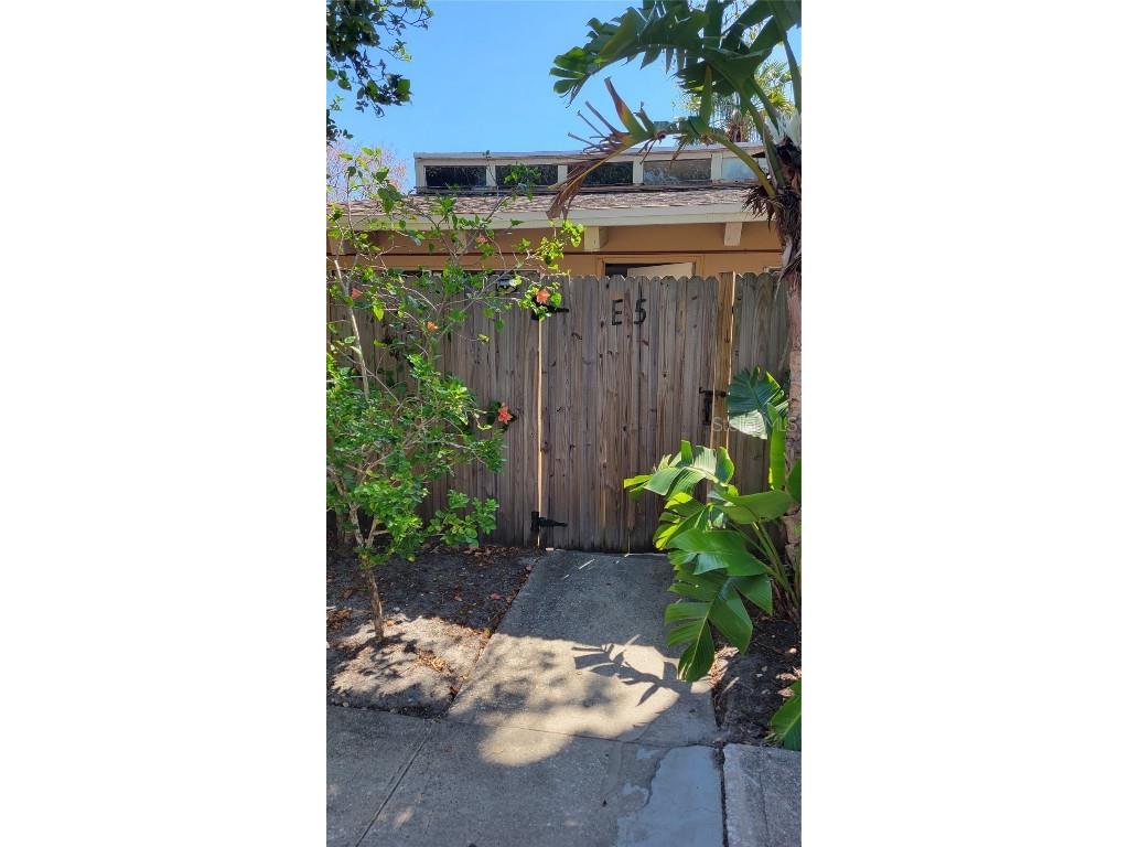 500 N Jefferson Avenue E #E5 Sarasota FL 34237 A4650663 image1