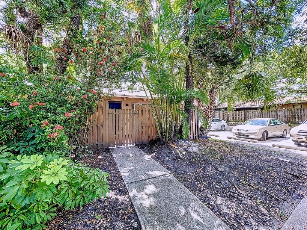 500 N Jefferson Avenue #H-6 Sarasota FL 34237 A4617053 image1