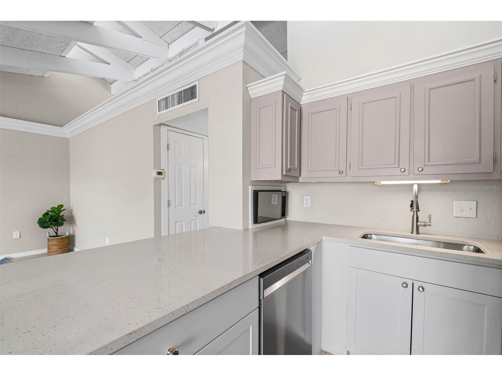 500 N Jefferson Avenue #H1 Sarasota FL 34237 A4691099 image11