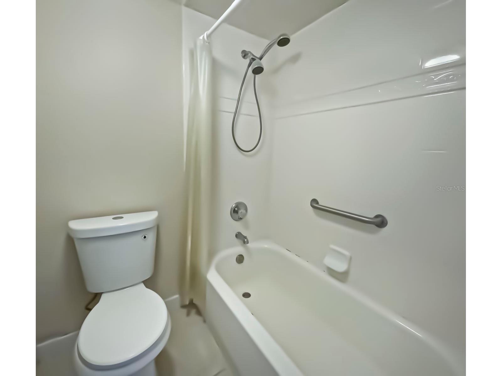 500 Newell Hill Road #108B Leesburg FL 34748 W7882615 image17