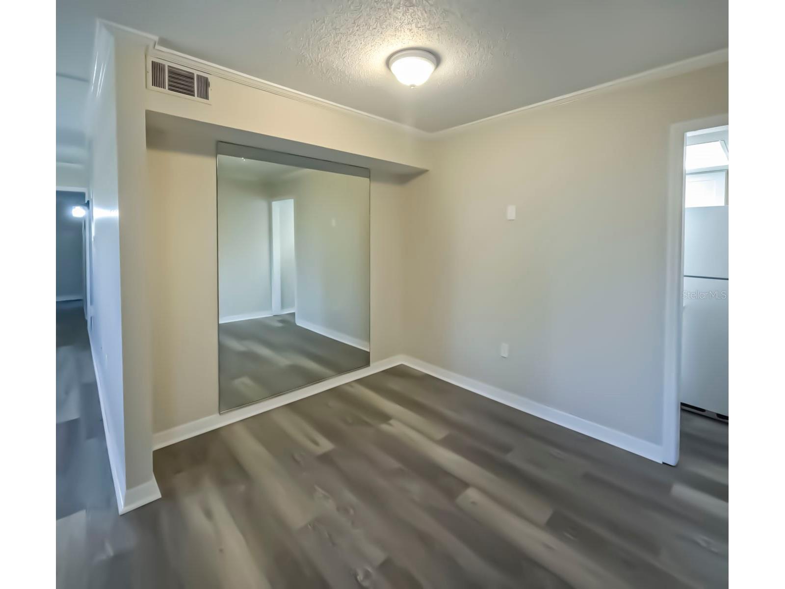 500 Newell Hill Road #108B Leesburg FL 34748 W7882615 image5