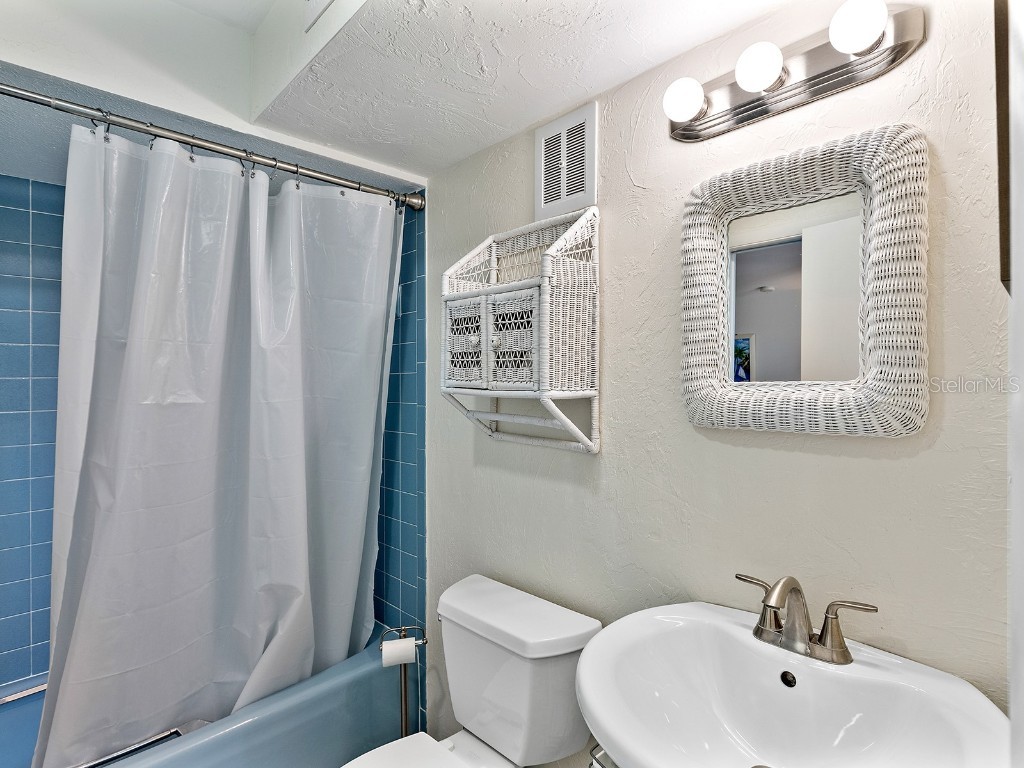 500 Park Boulevard S #33 Venice FL 34285 N6139360 image13