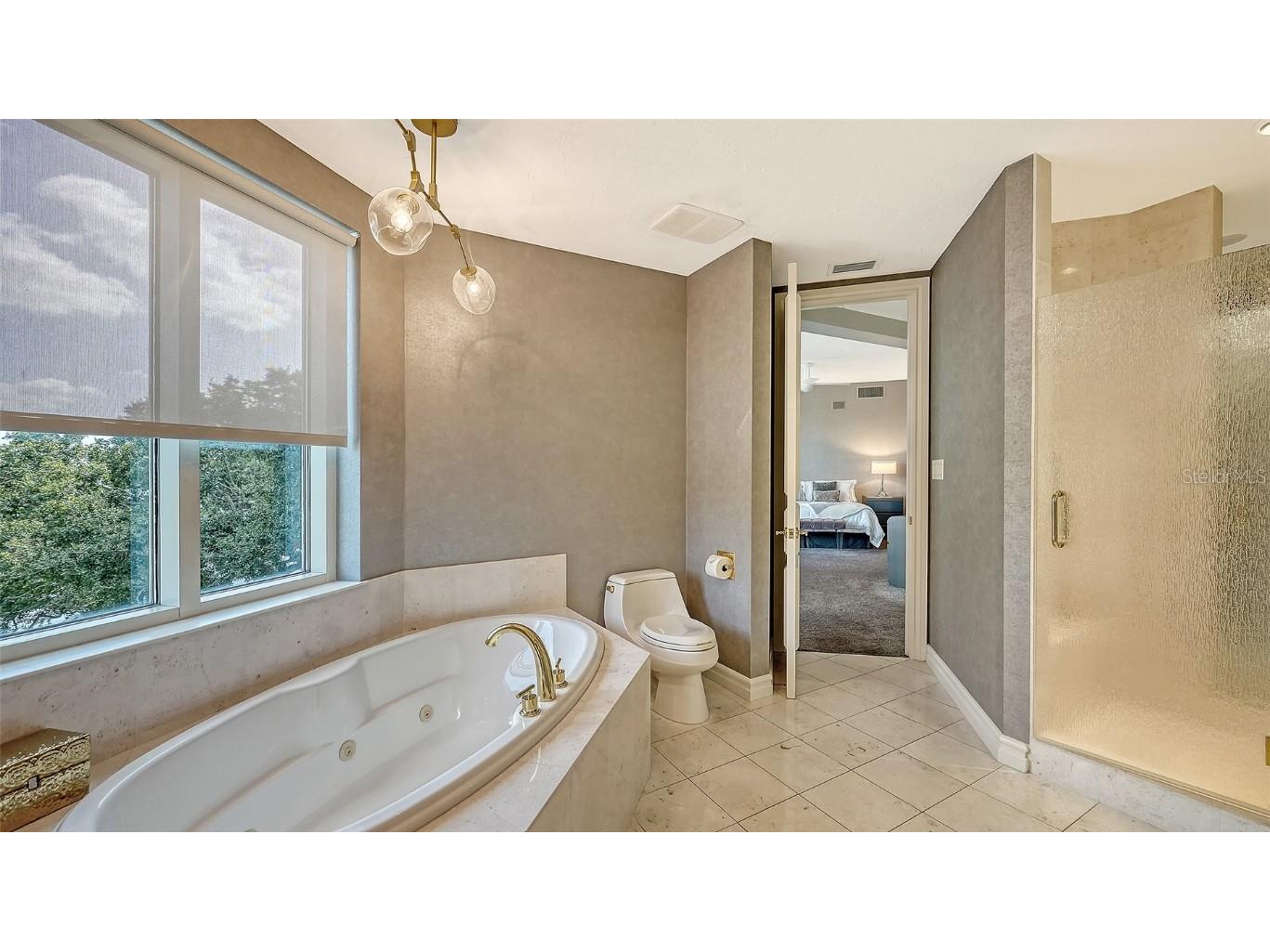 500 S Palm Avenue #31 Sarasota FL 34236 A4671352 image41