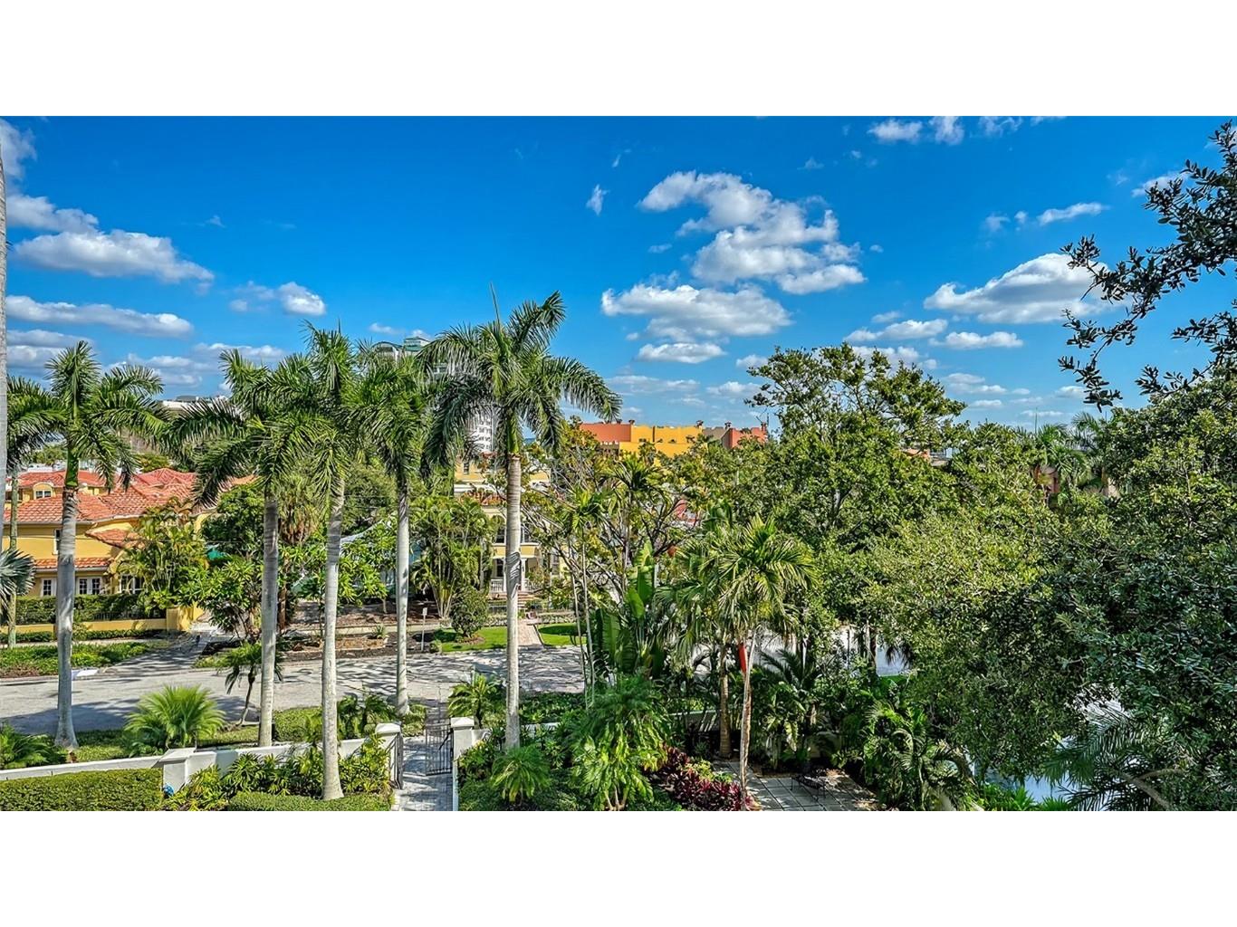 500 S Palm Avenue #31 Sarasota FL 34236 A4671352 image49
