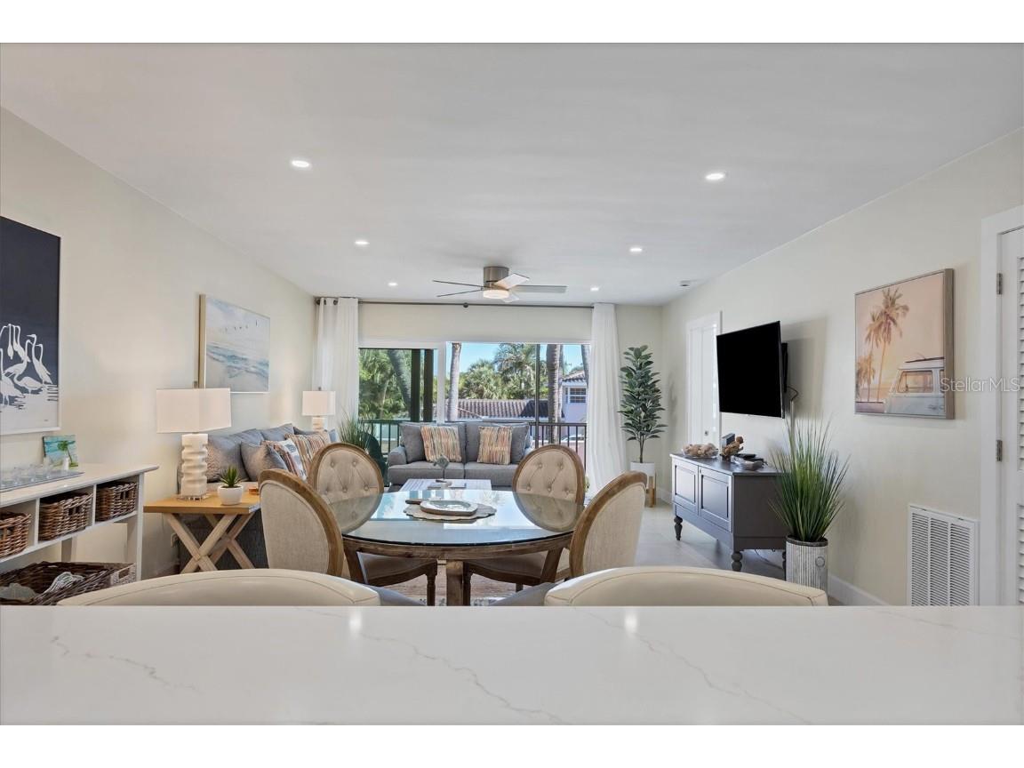 500 S Washington Drive #6B Sarasota FL 34236 A4555258 image10