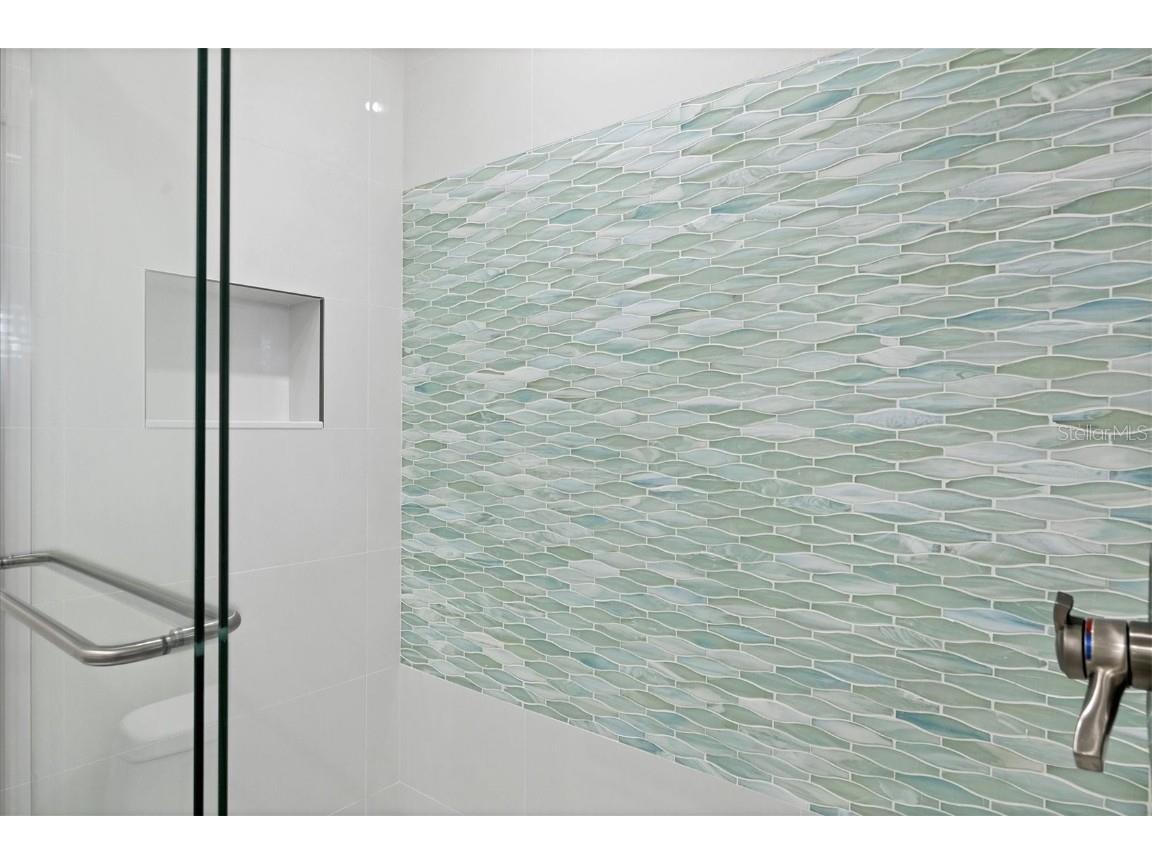 500 S Washington Drive #6B Sarasota FL 34236 A4555258 image18