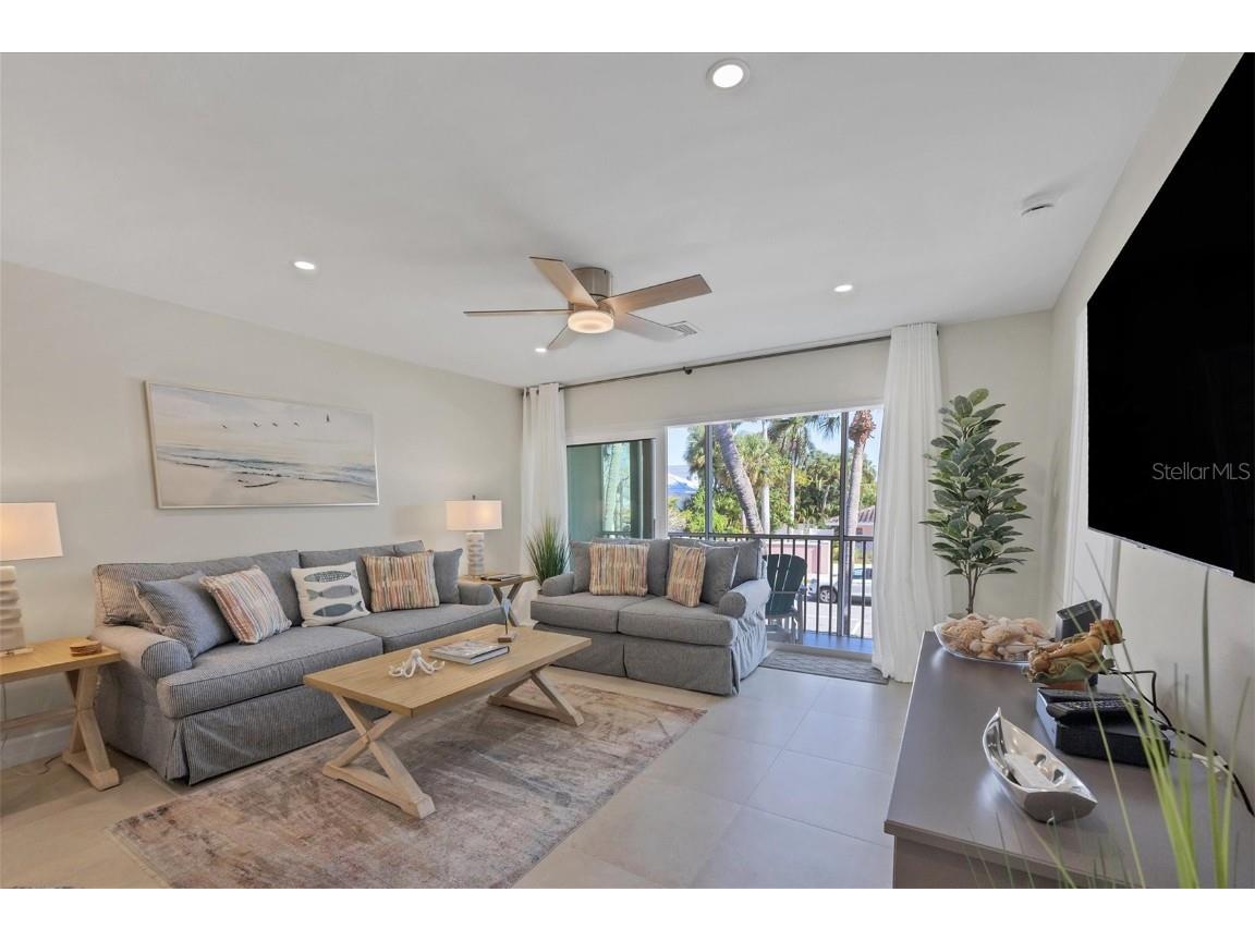 500 S Washington Drive #6B Sarasota FL 34236 A4555258 image3