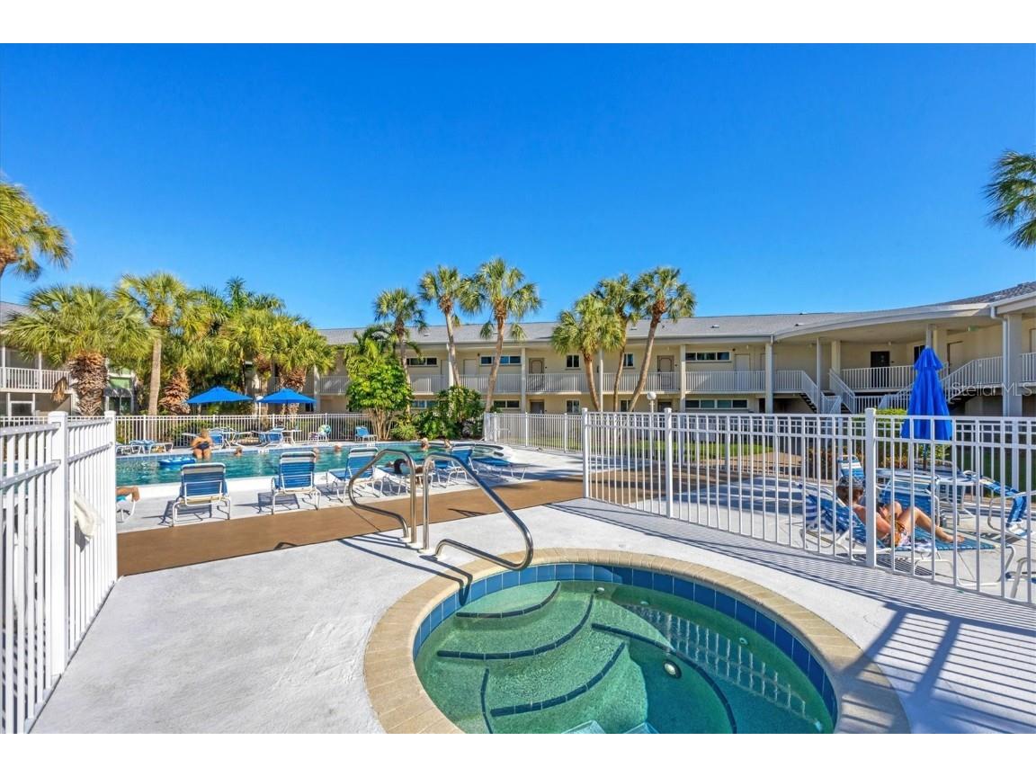 500 S Washington Drive #6B Sarasota FL 34236 A4555258 image30