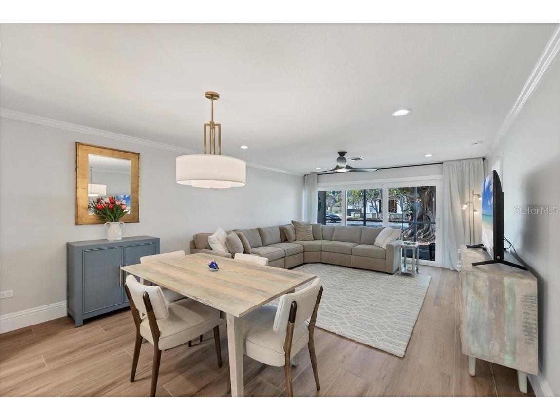 500 S Washington Drive #11A Sarasota FL 34236 A4661365 image13