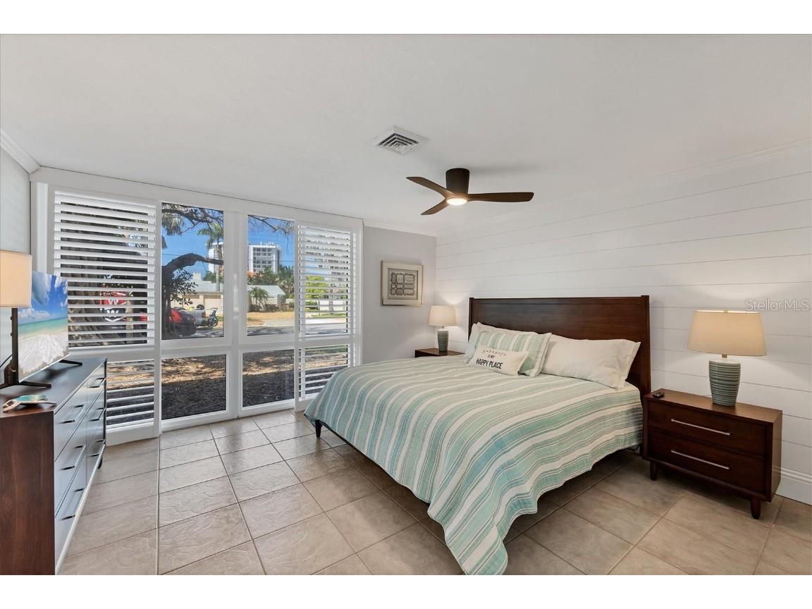 500 S Washington Drive #11A Sarasota FL 34236 A4661365 image15