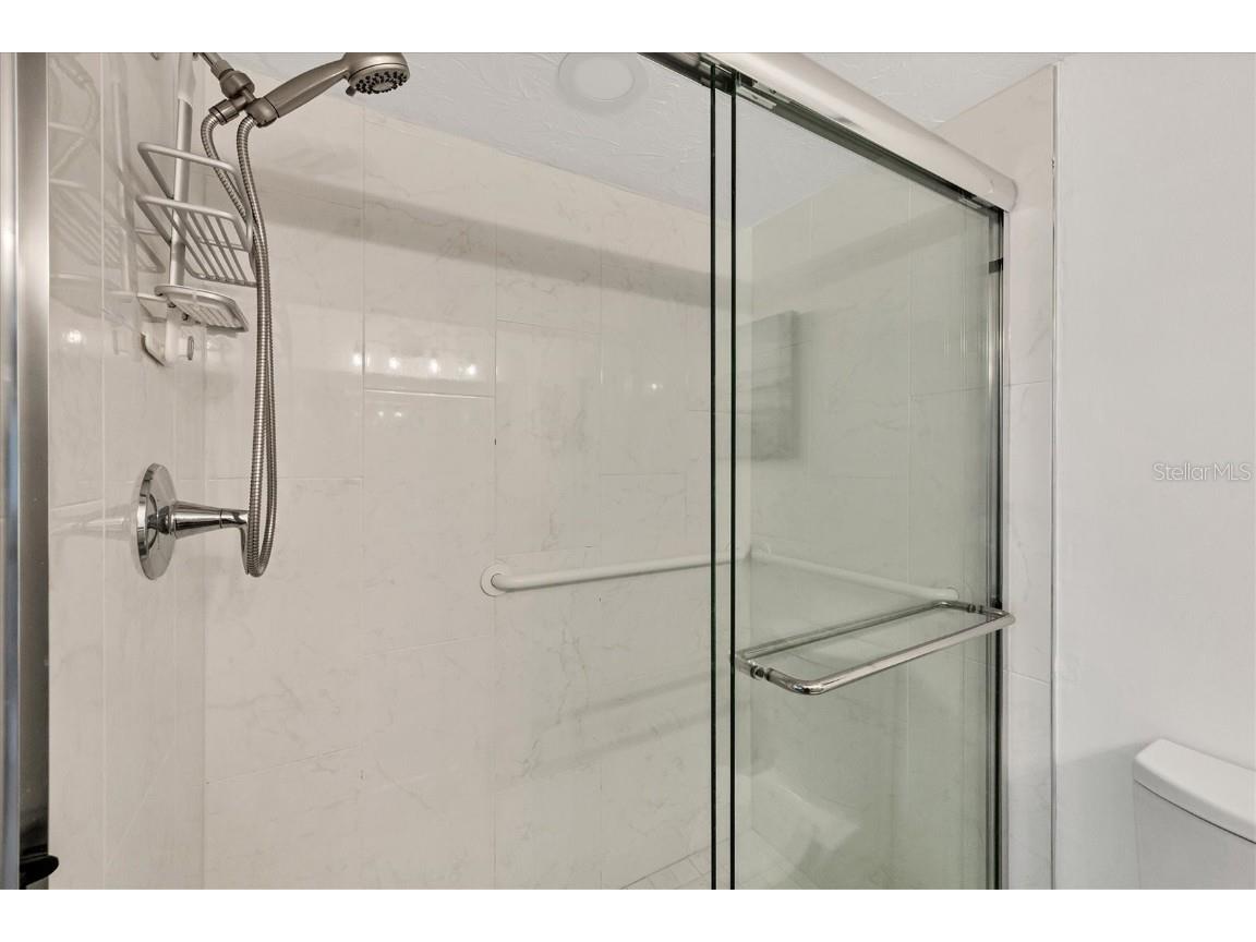 500 S Washington Drive #11A Sarasota FL 34236 A4661365 image18