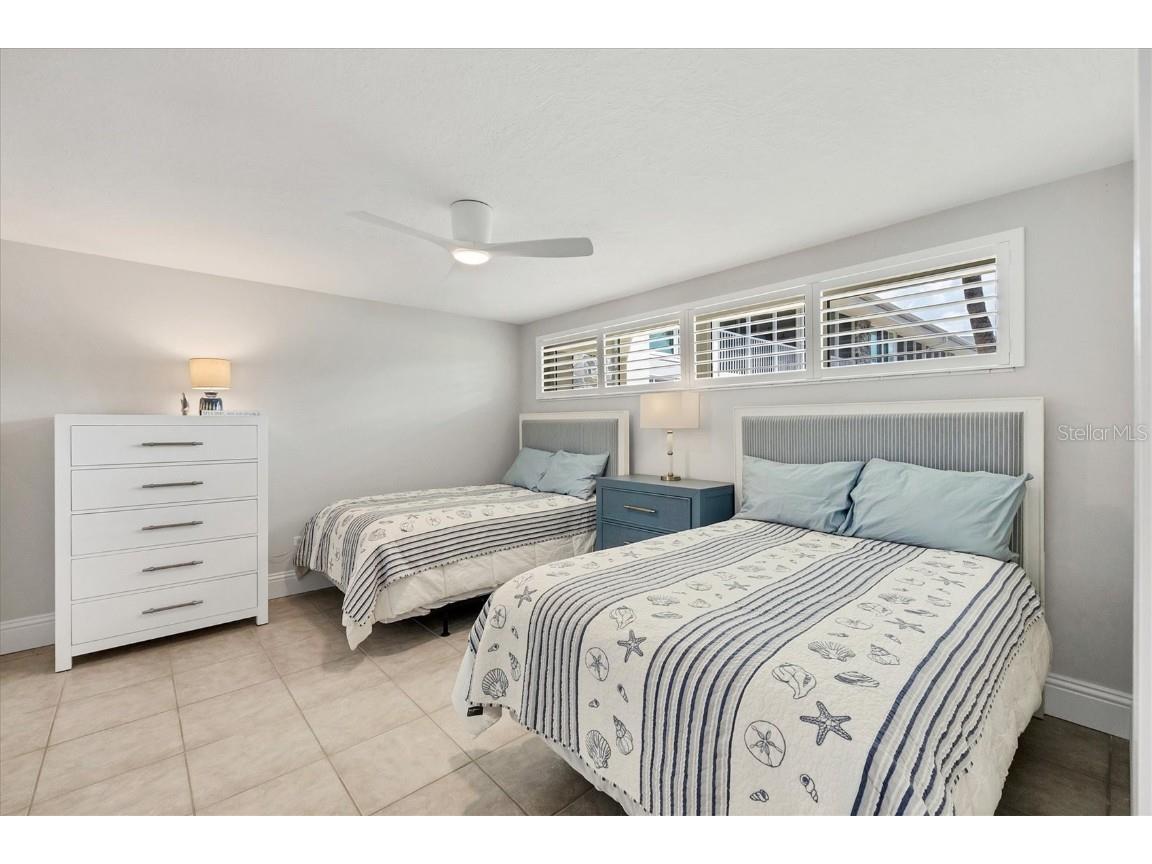 500 S Washington Drive #11A Sarasota FL 34236 A4661365 image19