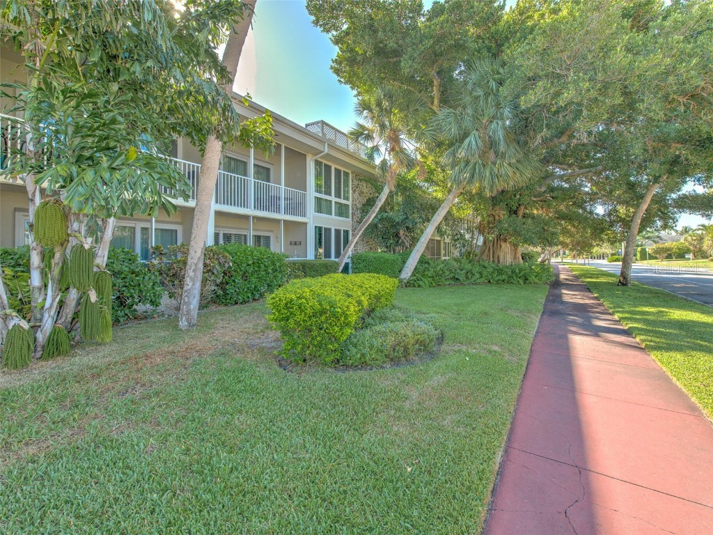 500 S Washington Drive #12A Sarasota FL 34236 T3465109 image1