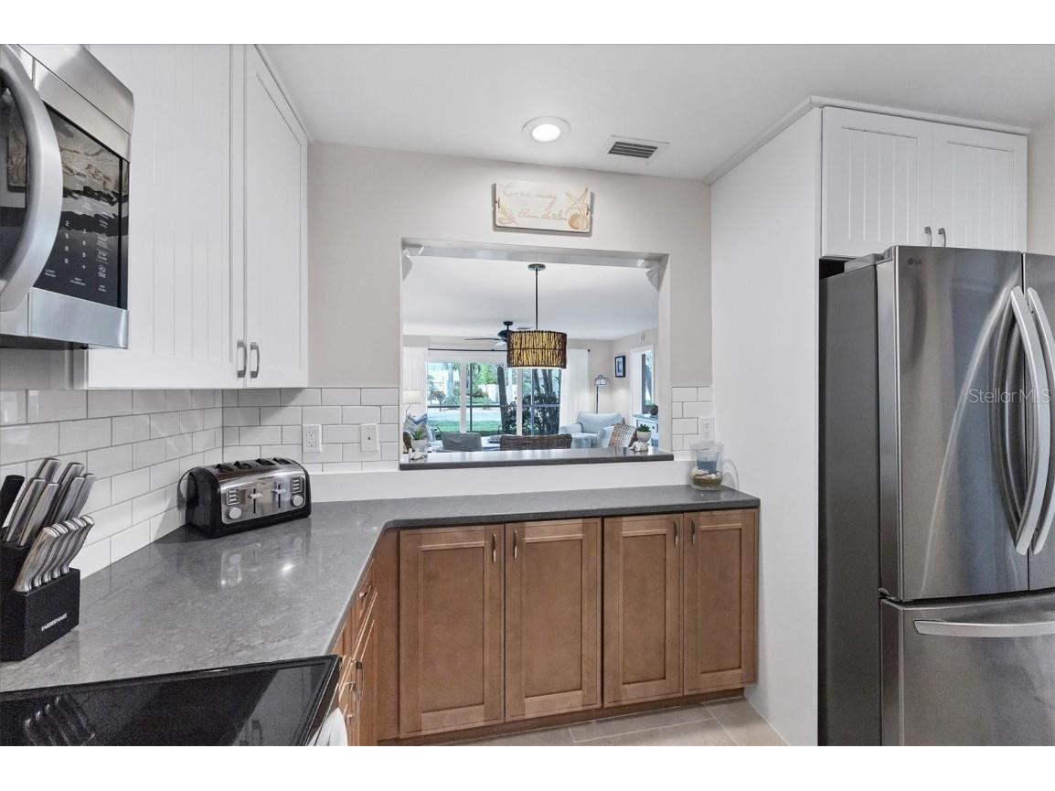 500 S Washington Drive #14A Sarasota FL 34236 A3942397 image12