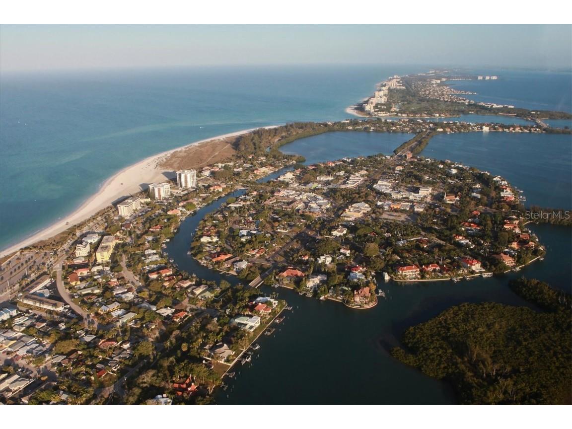 500 S Washington Drive #14A Sarasota FL 34236 A3942397 image36