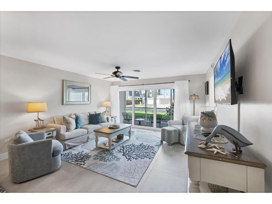 500 S Washington Drive #14A Sarasota FL 34236 A3942397 image4