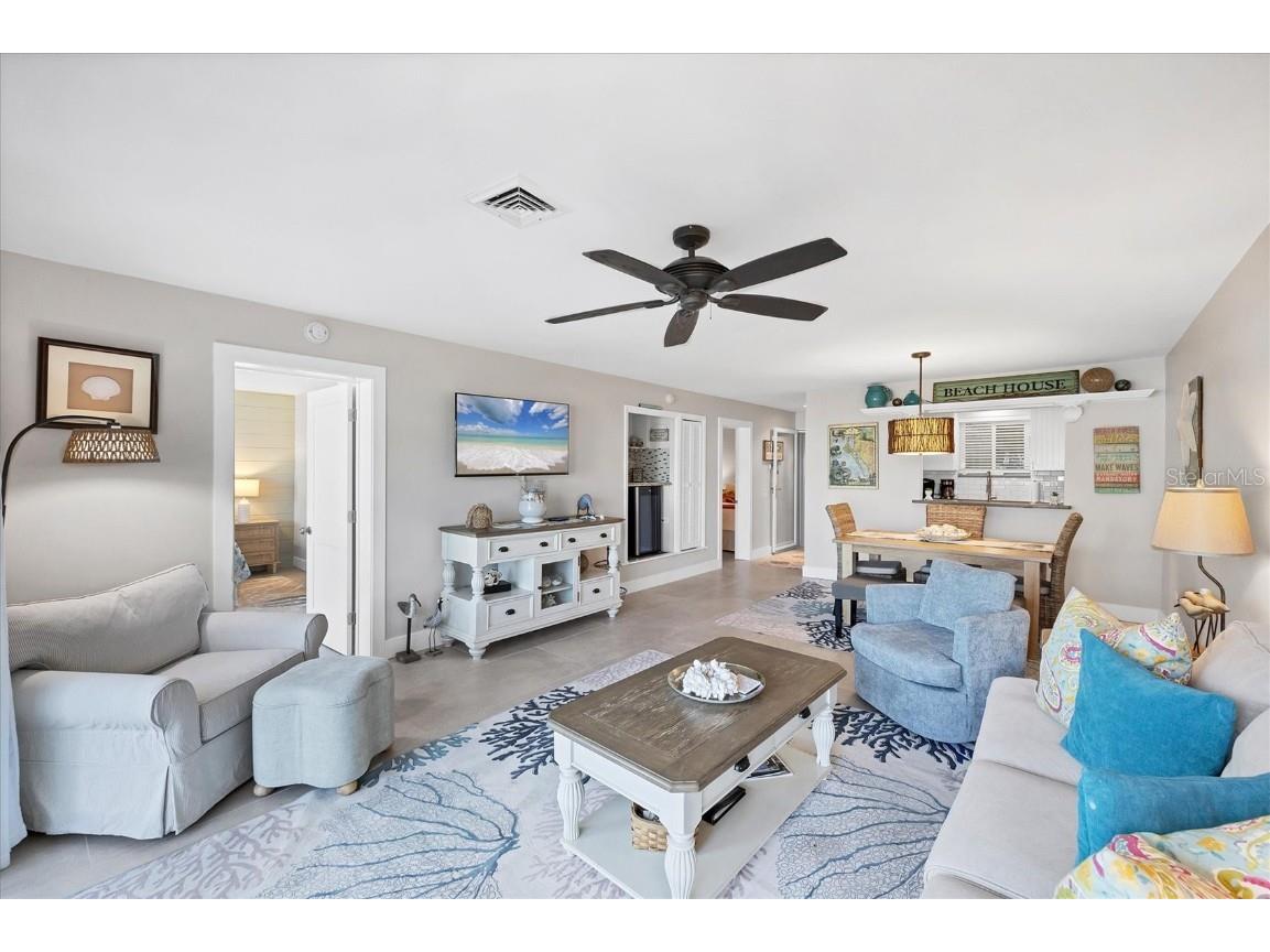 500 S Washington Drive #14A Sarasota FL 34236 A3942397 image6