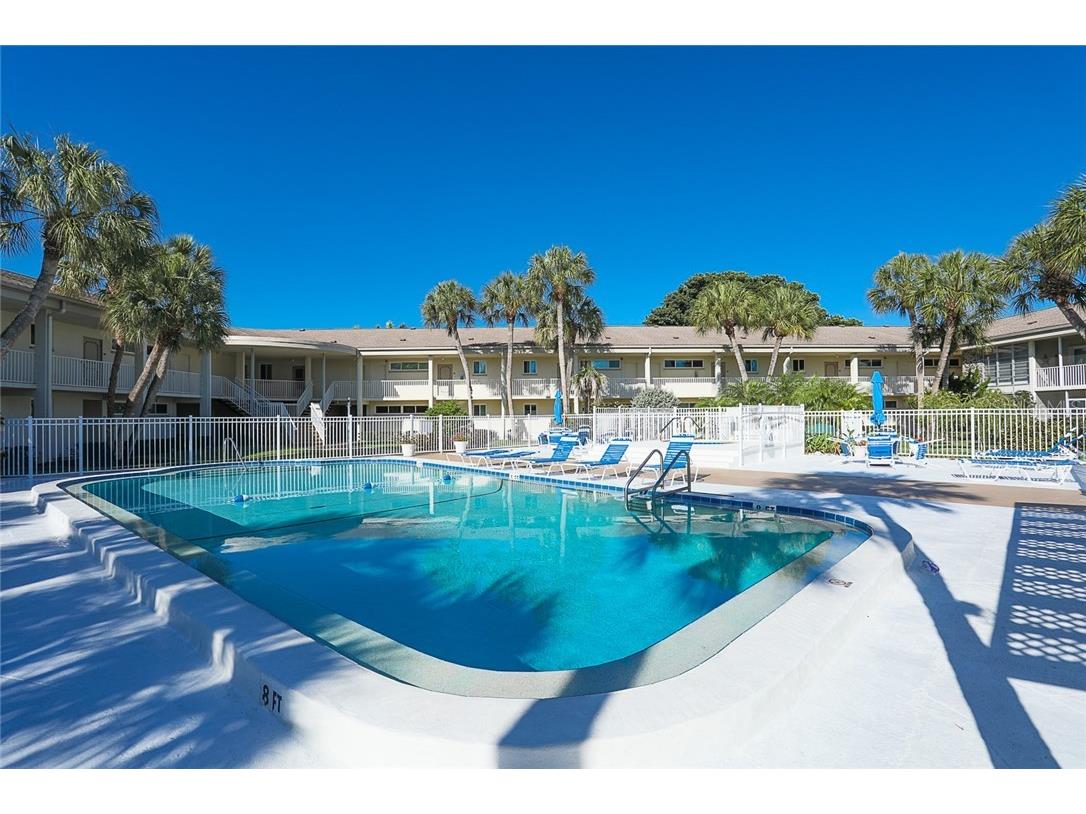 500 S Washington Drive #16A Sarasota FL 34236 A4433436 image14