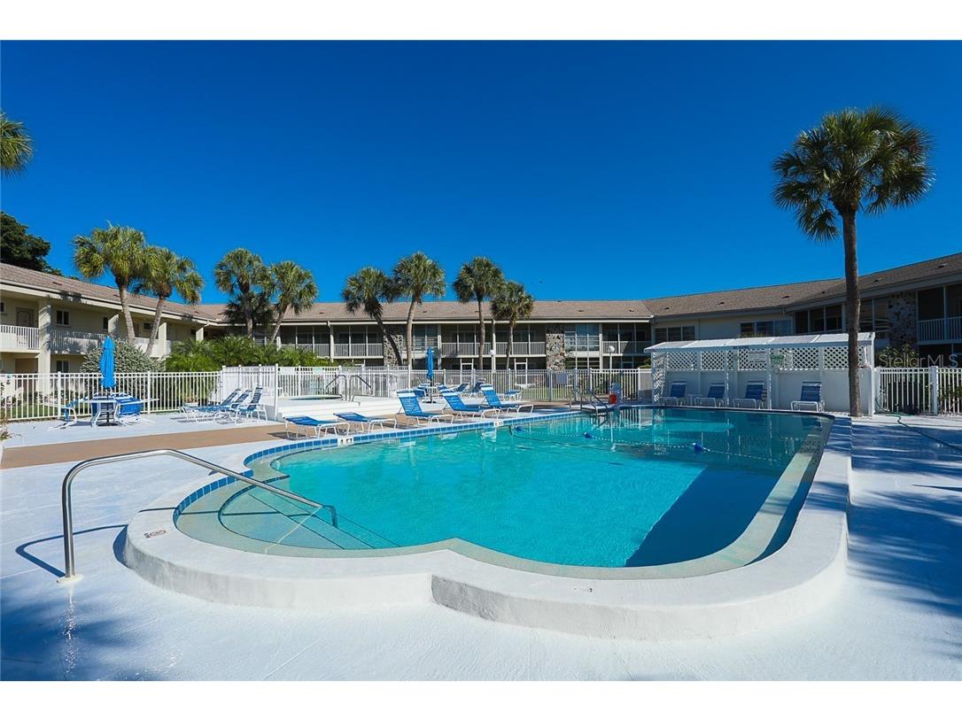 500 S Washington Drive #16A Sarasota FL 34236 A4433436 image17