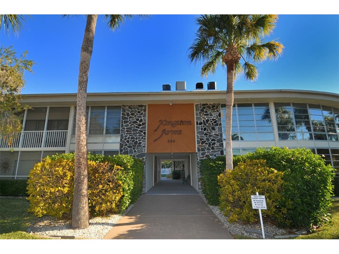 500 S Washington Drive #17A Sarasota FL 34236 A4569375 image1