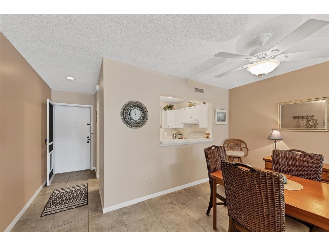 500 S Washington Drive #17B Sarasota FL 34236 A4564208 image7