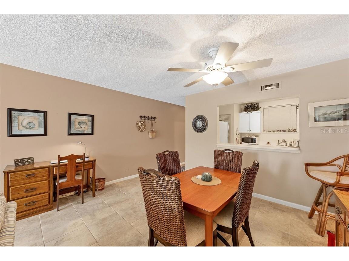 500 S Washington Drive #17B Sarasota FL 34236 A4564208 image9