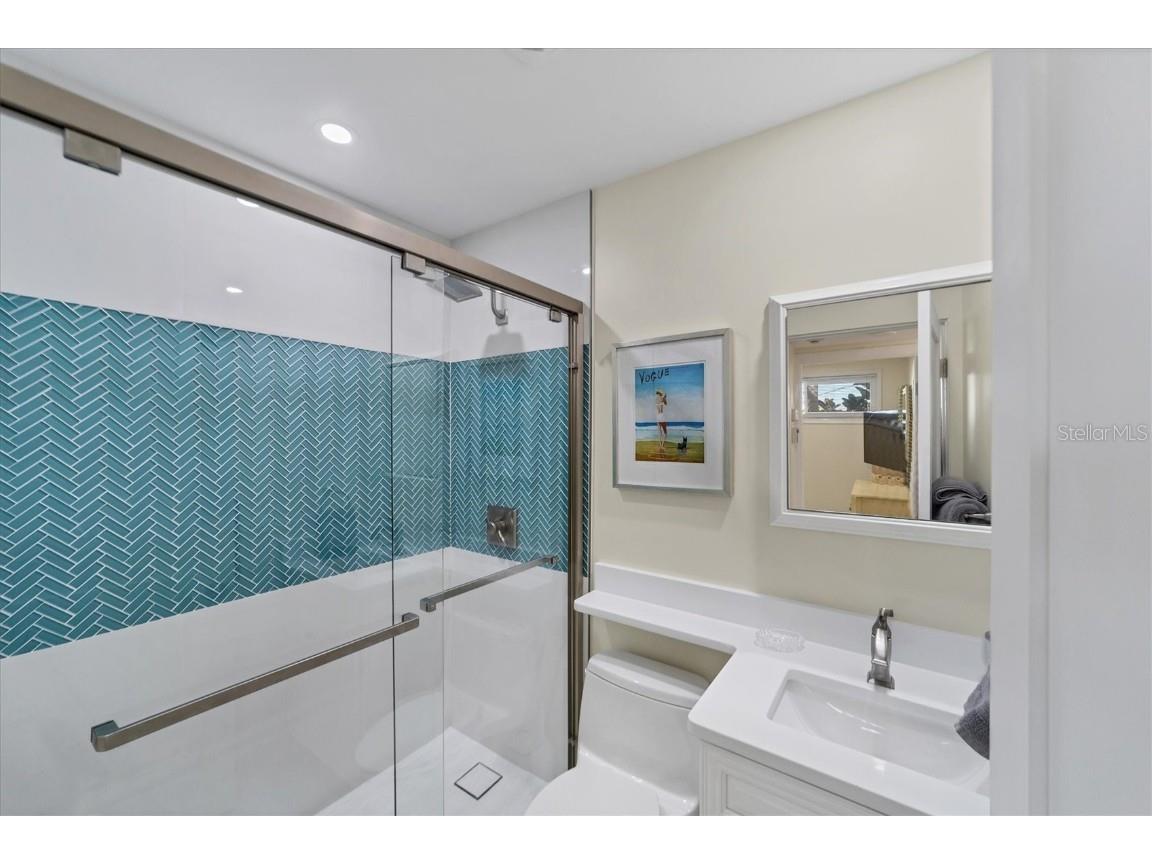 500 S Washington Drive #18B Sarasota FL 34236 A4555248 image19