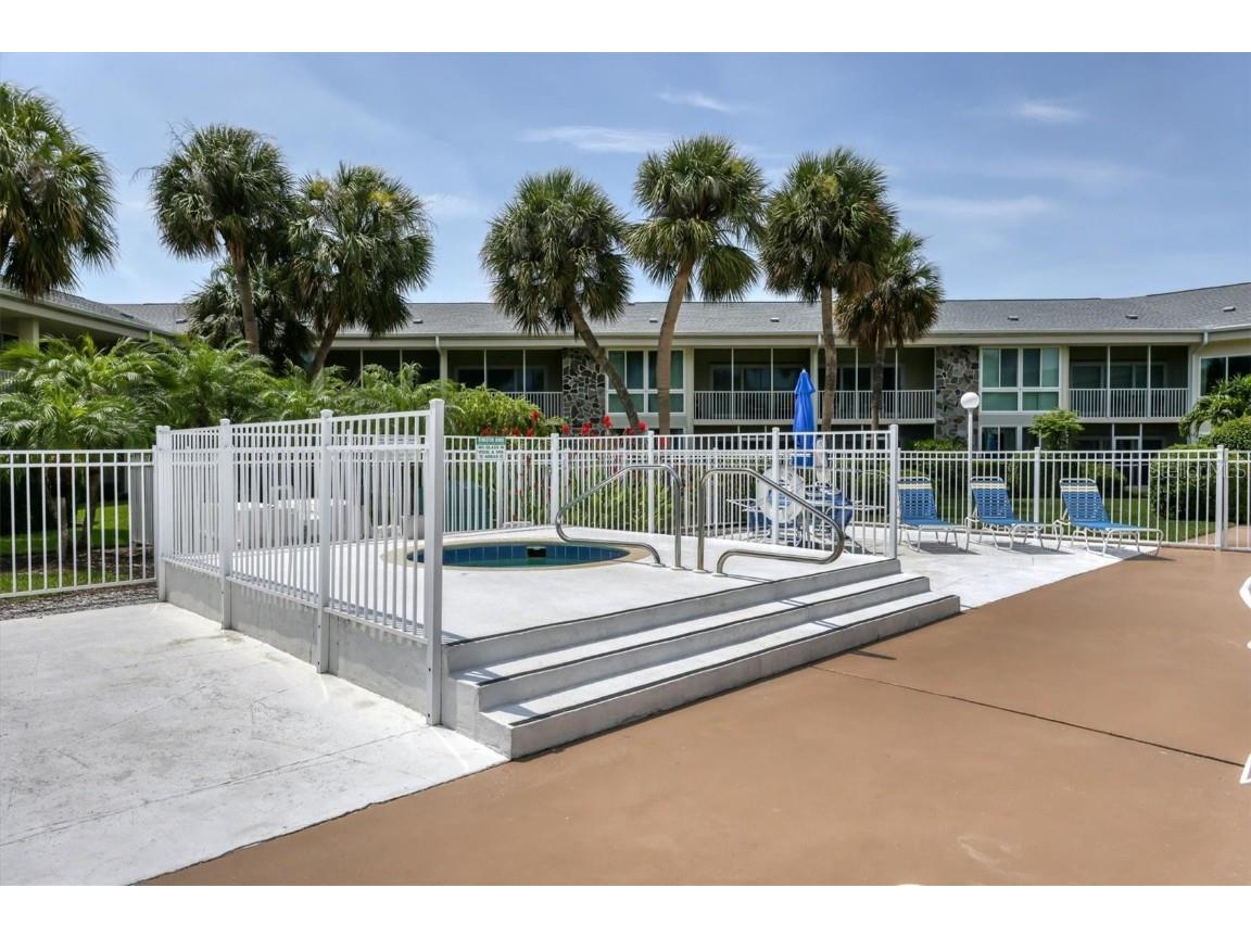 500 S Washington Drive #18B Sarasota FL 34236 A4555248 image25