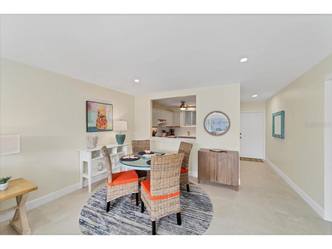 500 S Washington Drive #18B Sarasota FL 34236 A4555248 image8